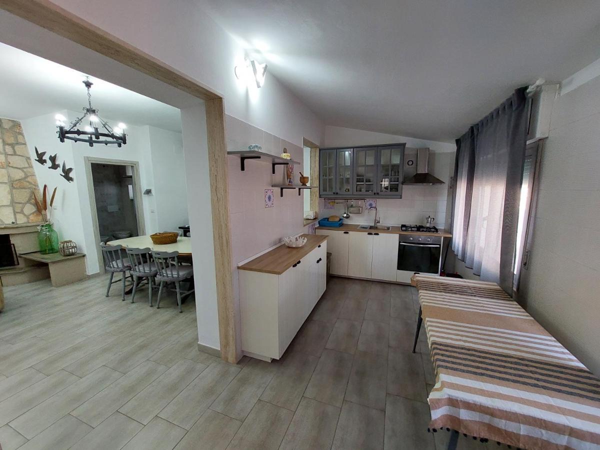 Ferienwohnung Dimora Carucci Noci Exterior foto